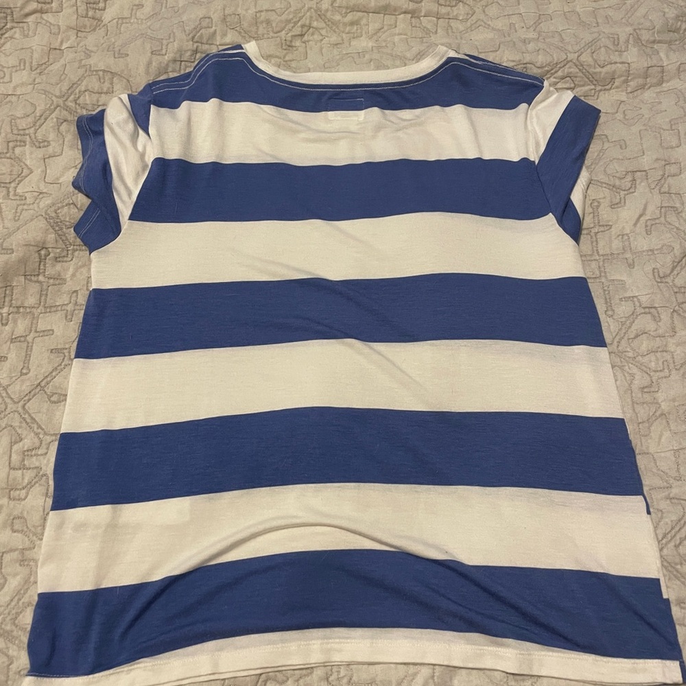 RVCA Shirt - Picture 3 of 4